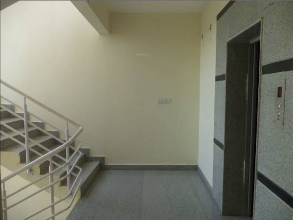 Lift Available enclave Lift Available