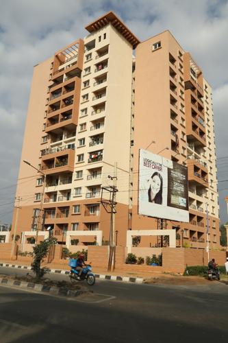  essenza Images for Elevation of Vajram Essenza