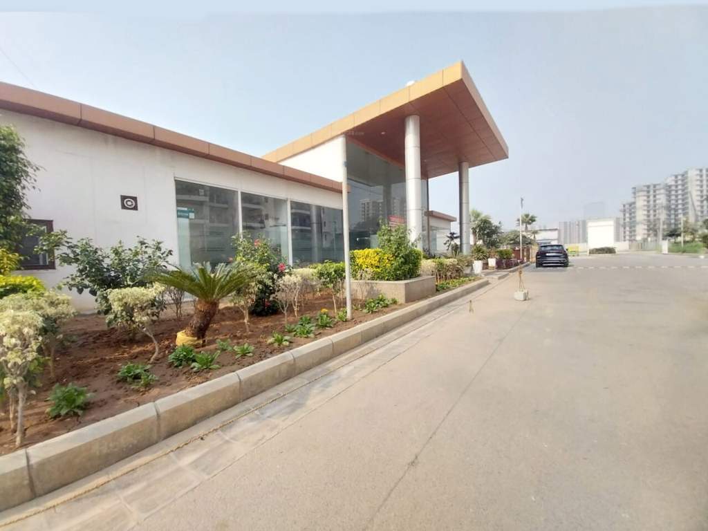  shree vardhman victoria Club House