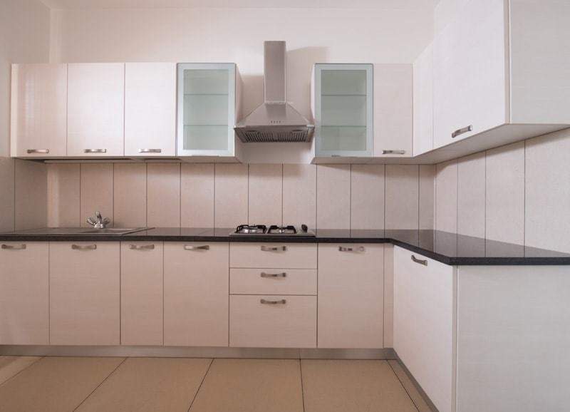  royale gardens Kitchen