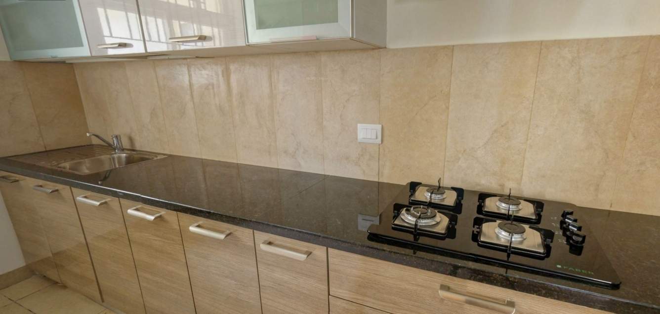  royale gardens Kitchen