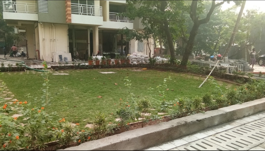  elanza Landscaped Gardens