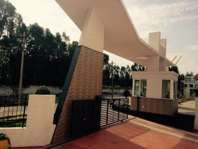  green park regency Others