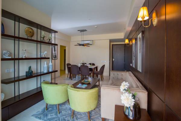 mainOther of Paras Dews