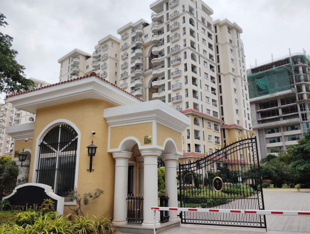  regency la majada Elevation