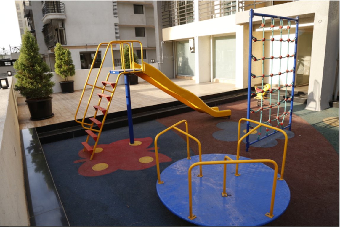  imperial heights Children's play area