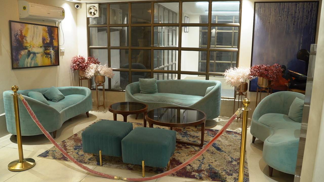  addela palm resorts Others