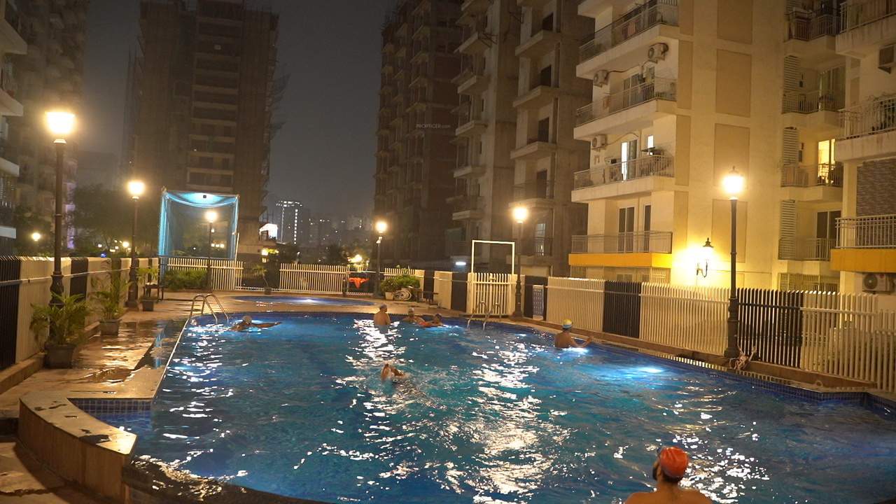  addela palm resorts Swimming Pool