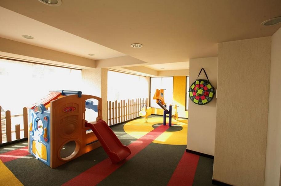 Lakhani White Castle