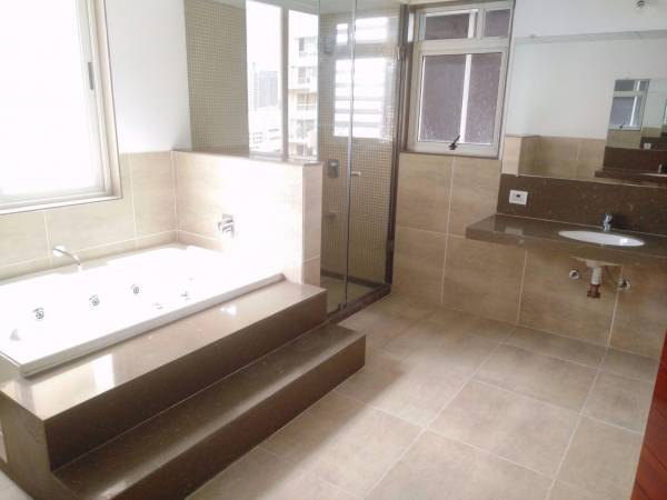 Bathroom park-grandeur Bathroom