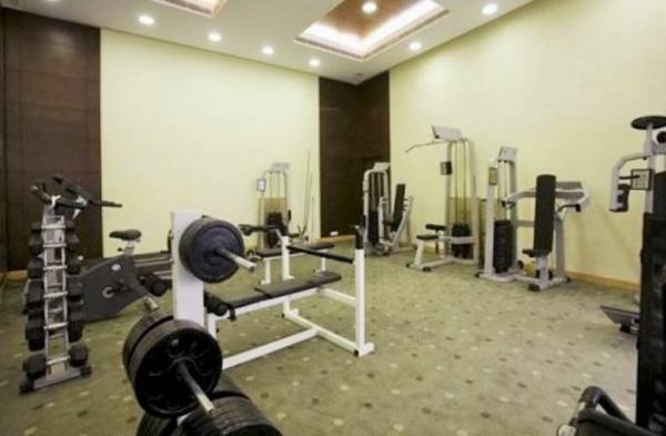 Gymnasium maple Gymnasium