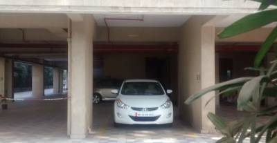  sapphire Car Parking