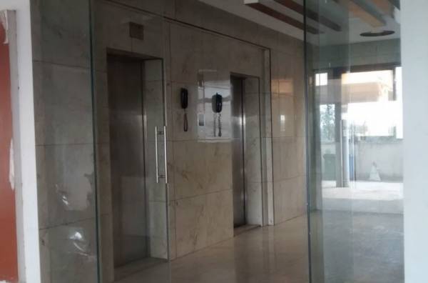  platinum Lift Available