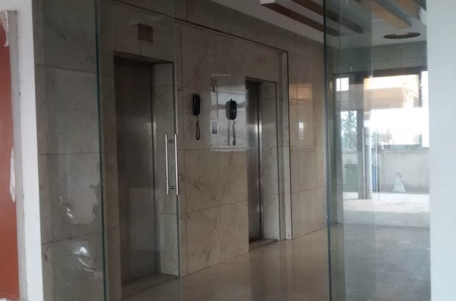  platinum Lift Available