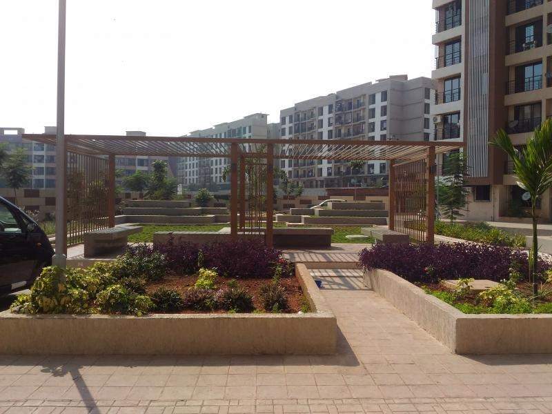  dynasty Paved Compound