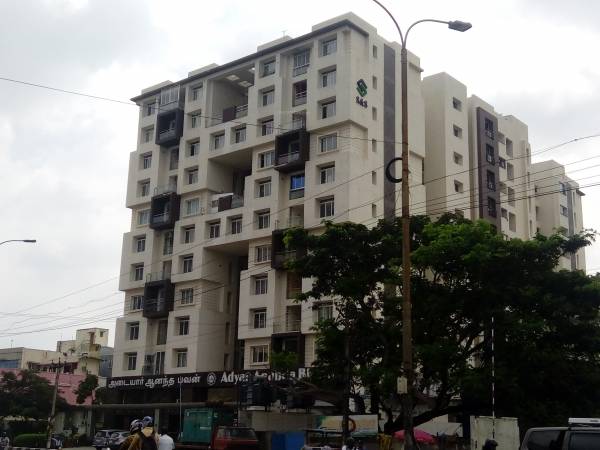 Elevation main of S And S Solitaire