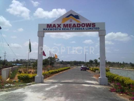 Maxworth Realty Meadows