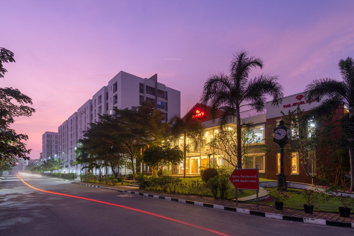  hillview avenue Club House