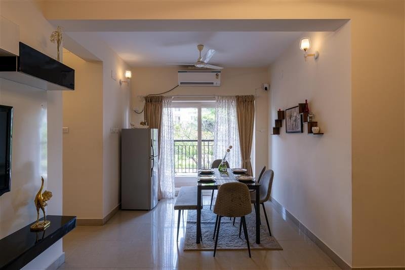  hillview avenue Dining Area