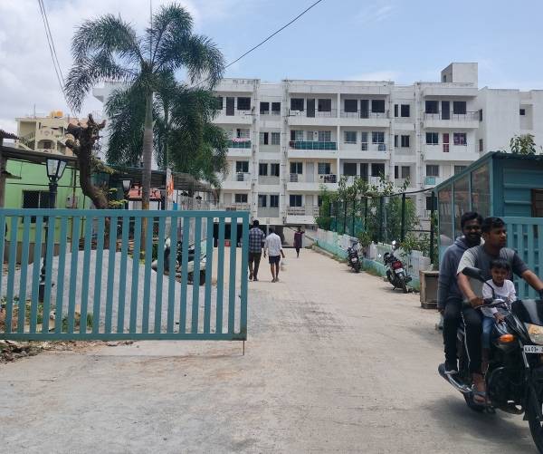  aaeesha Gated Community