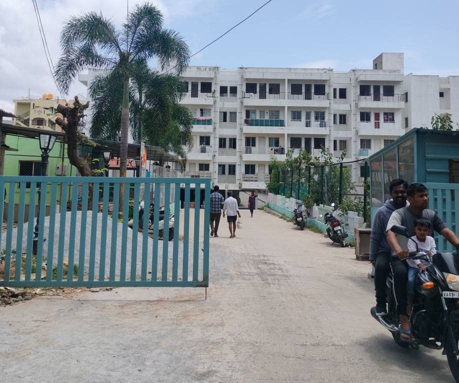  aaeesha Gated Community