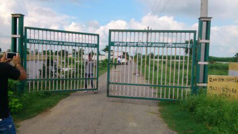 Images for Main Other of Aarvanss Modern Railway City