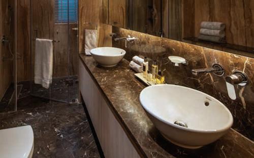  the-crest Images for Main Other of DLF The Crest