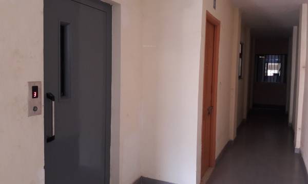  swarajya Lift Available