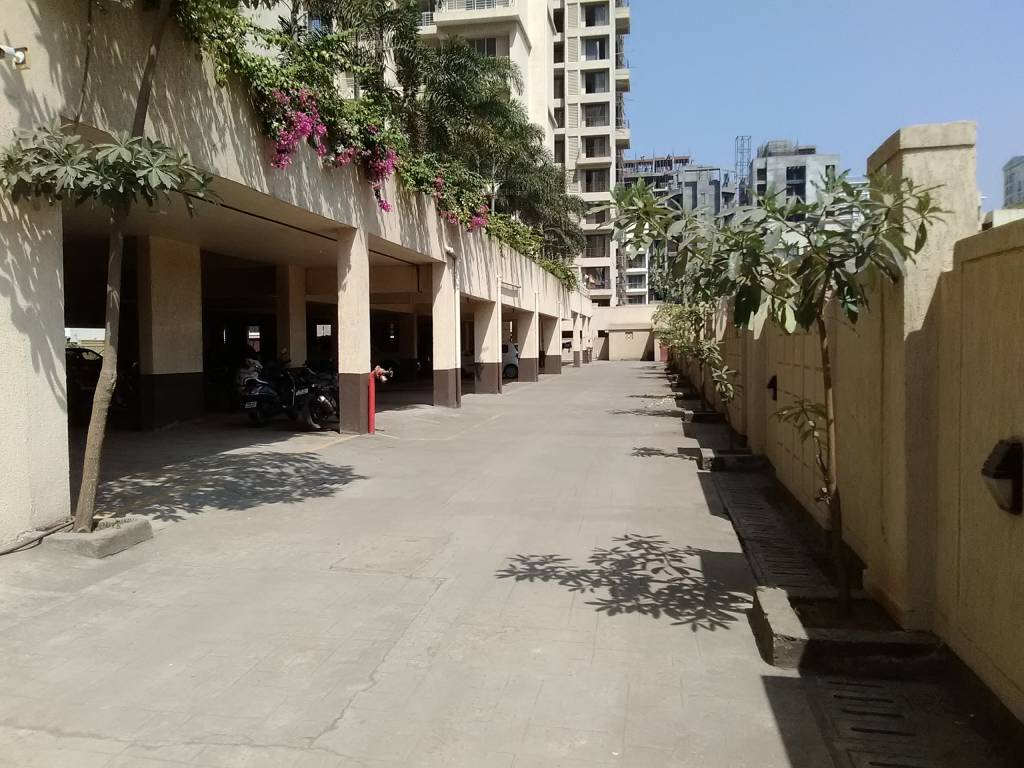  greystone Paved Compound