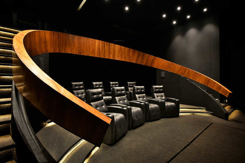 paramount Mini Theatre