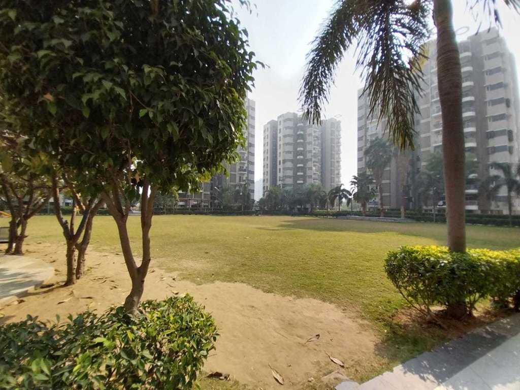  ganesh genesis Landscaped Gardens