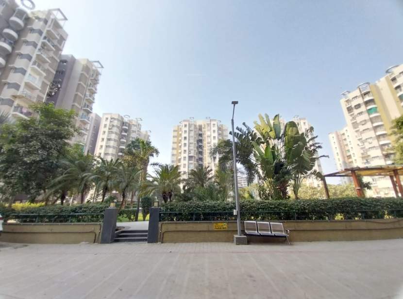  ganesh genesis Landscaped Gardens