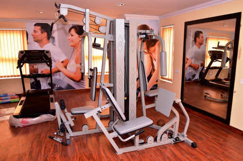 Gymnasium dakshin Gymnasium