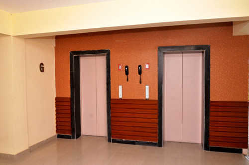 Lift(s) dakshin Lift(s)