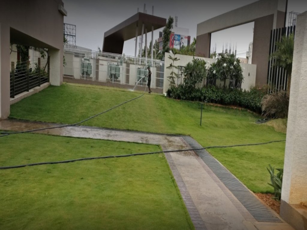  shalom Landscaped Gardens