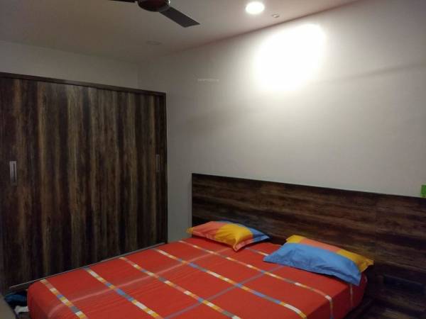  satellite-towers Bedroom