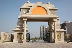 gaur yamuna city Plot