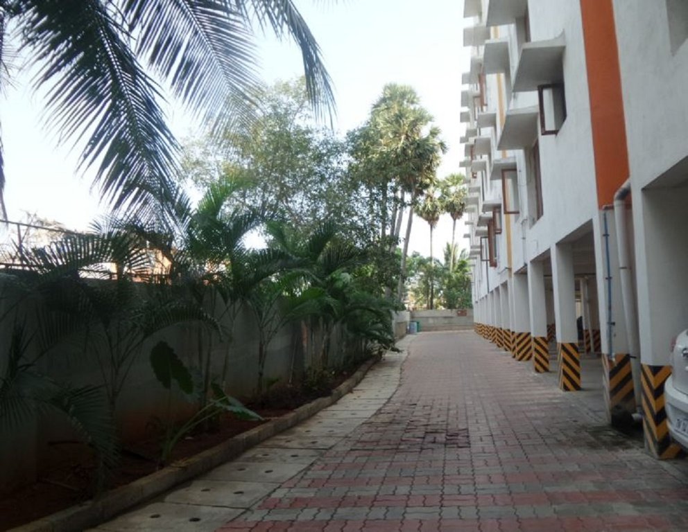  pacific city Paved Compound