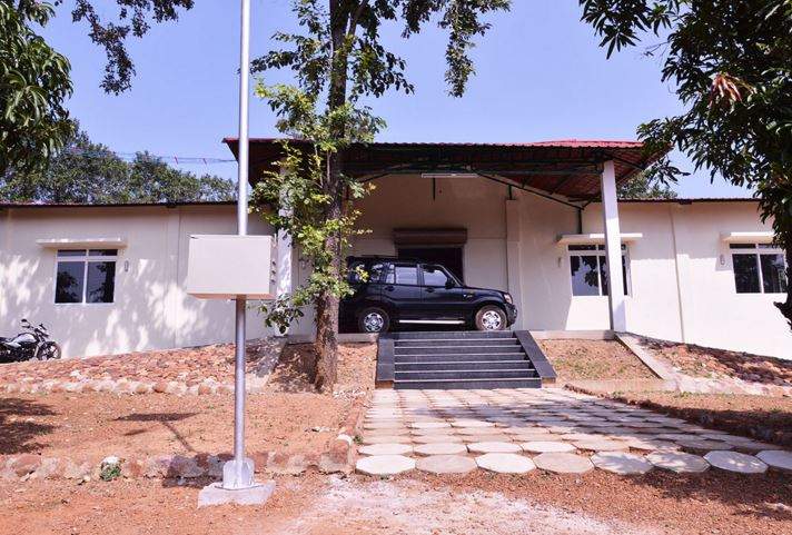  mango county Club House