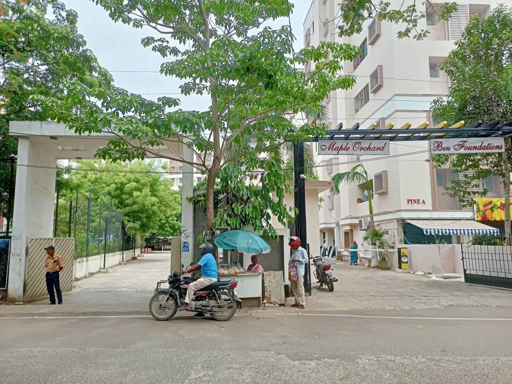  maple orchard Entrance Lobby