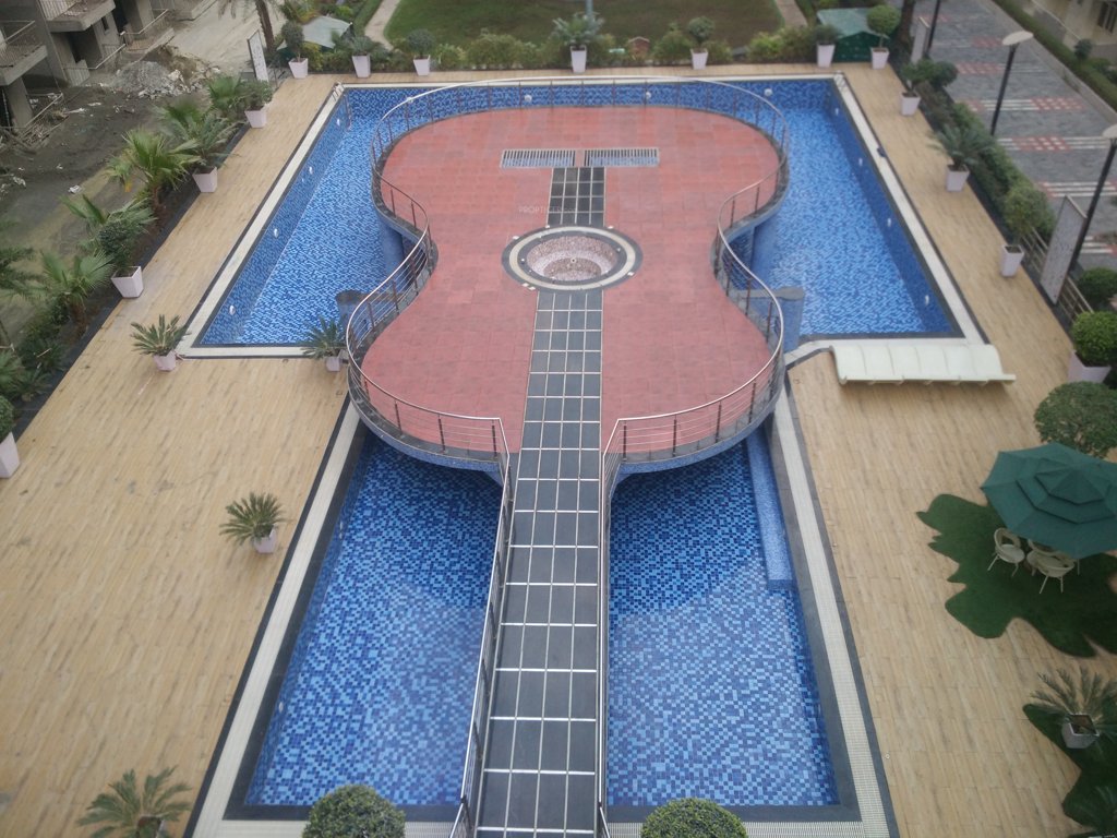 srishti Swimming Pool