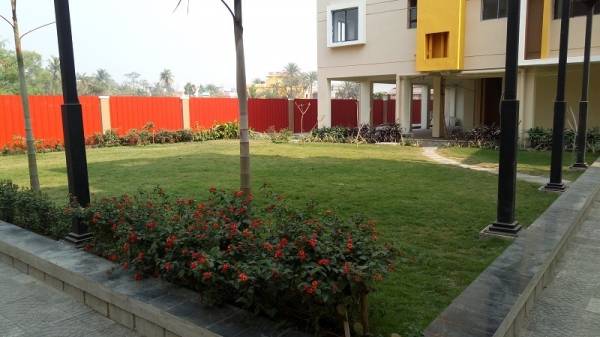 Landscaped Gardens crimson Landscaped Gardens