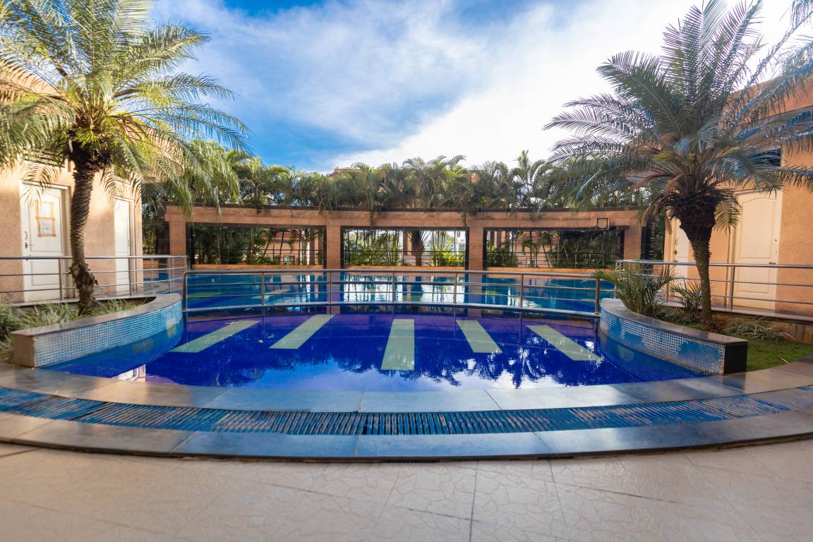  indigo Swimming Pool