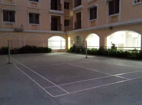 Badminton Court enclave Badminton Court