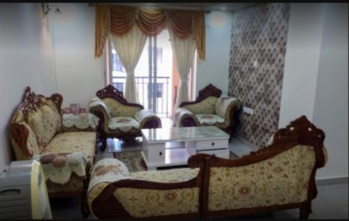 Living Area enclave Living Area