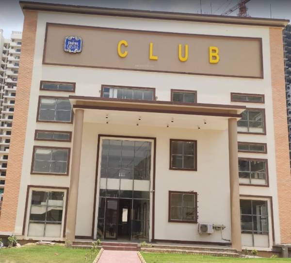 Club House castle Club House