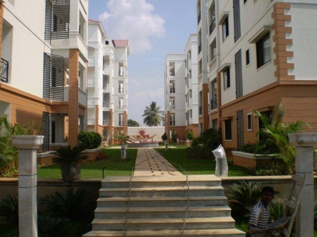  royal manor Elevation