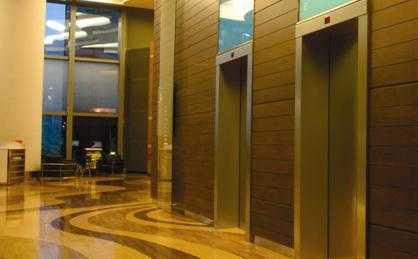 Lift Available celeste Lift Available