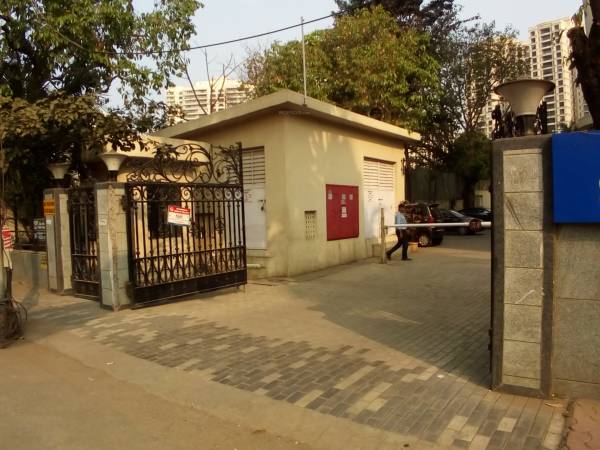  sapphire Entrance Lobby