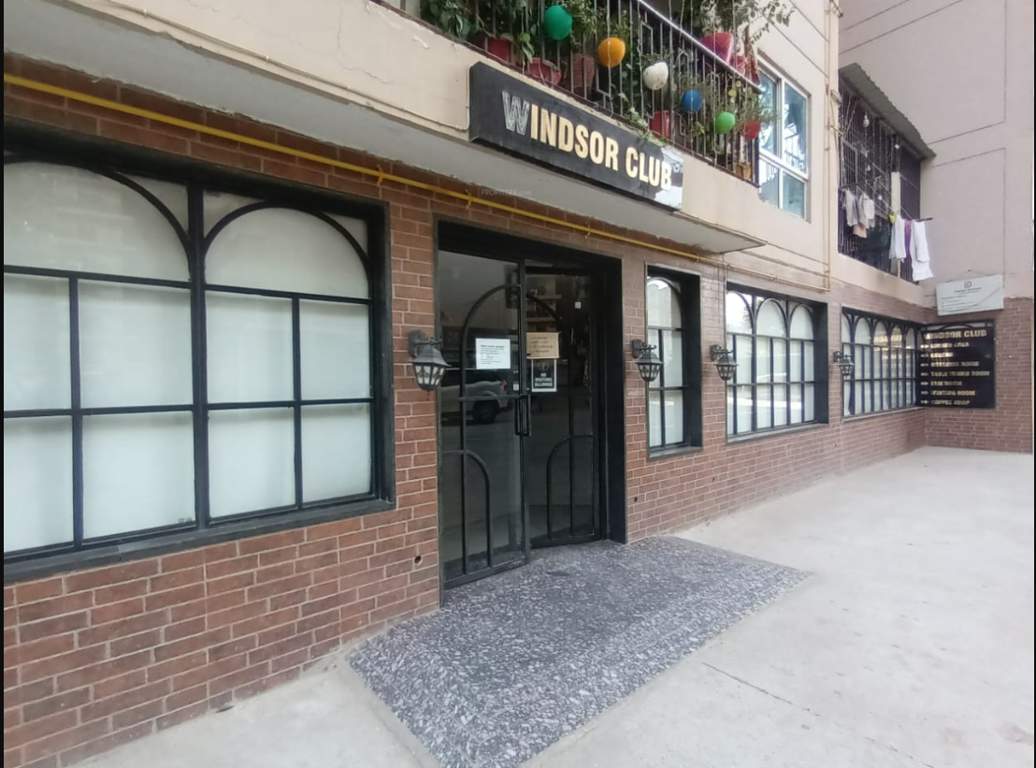  windsor paradise ii Club House